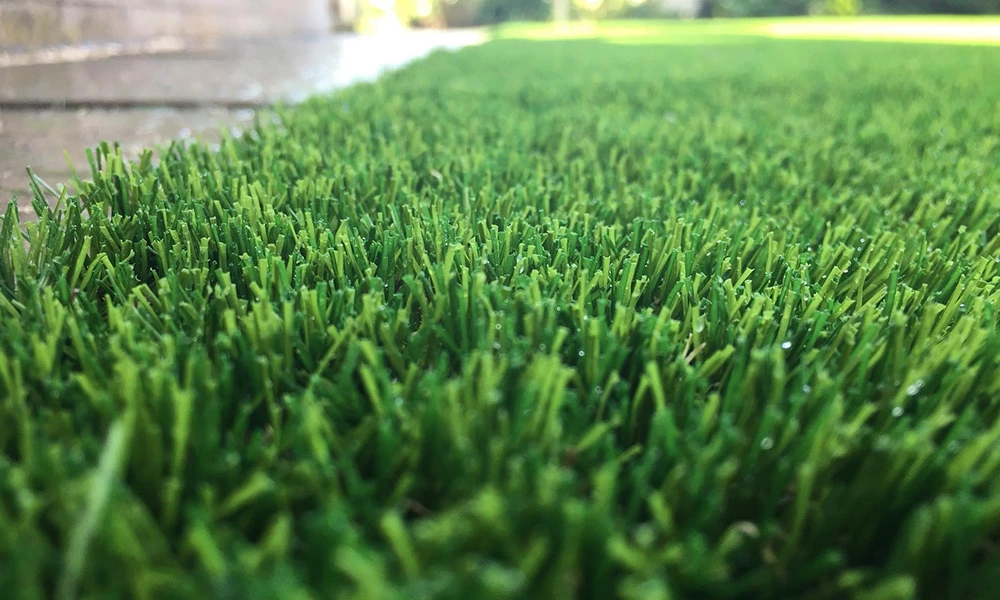 What shape artificial grass is best?