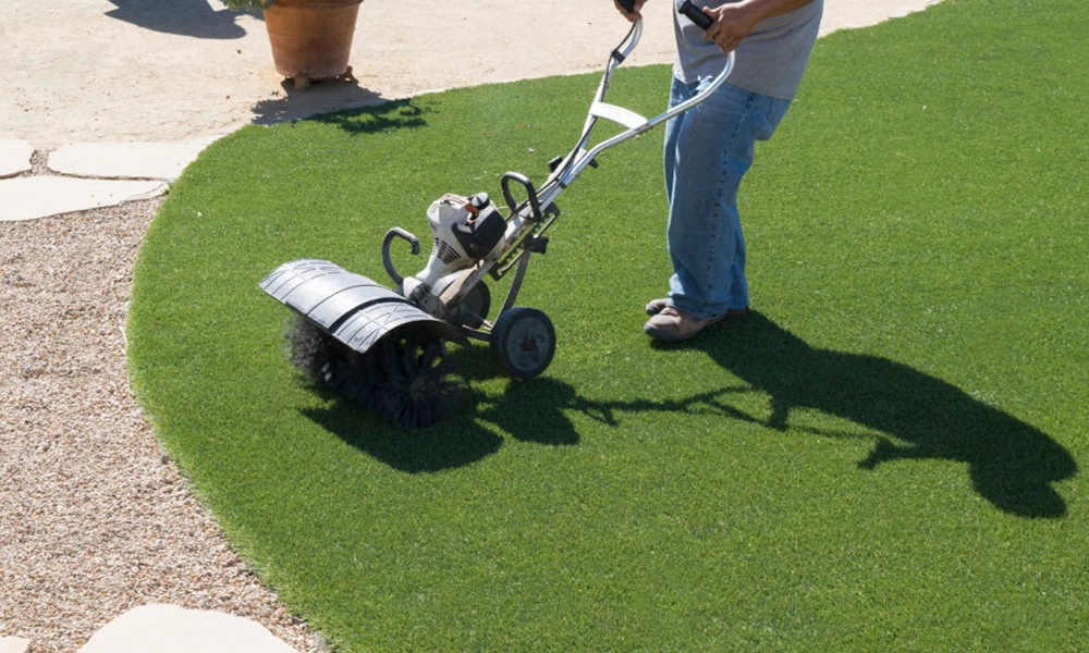 Can you just lay artificial grass on dirt?