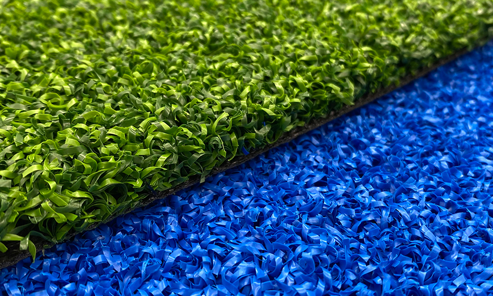 What is high-quality synthetic padel grass?