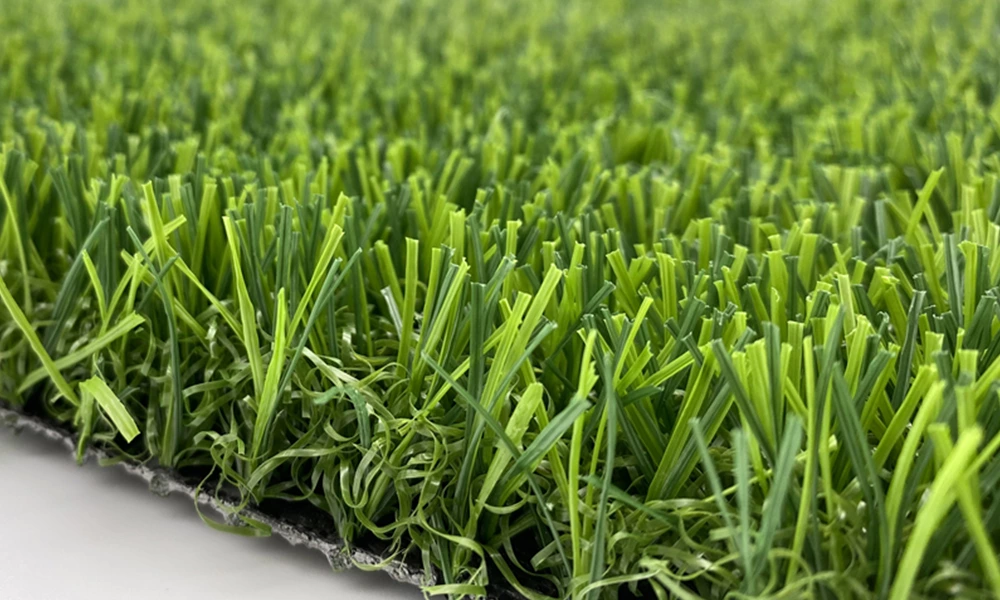 How to spot cheap artificial grass?