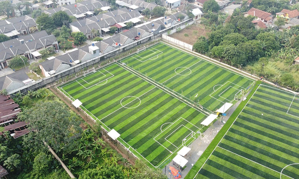 Selection of artificial turf specifications for standard football fields