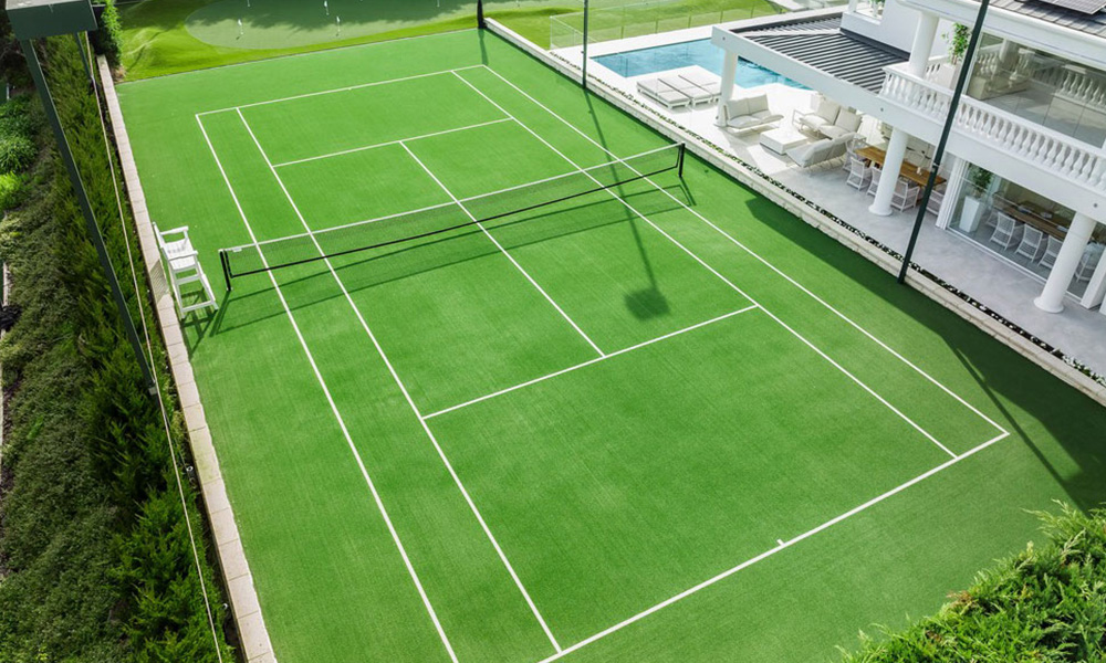 artificial turf tennis court